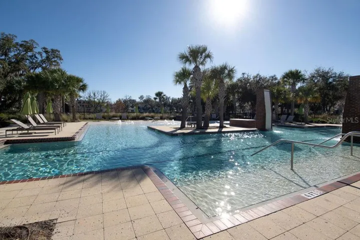 OAKLAND PARK COMMUNITY POOL WITH SUNNING DECK