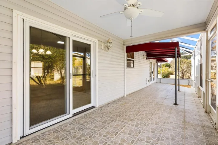 Lanai with Attached Birdcage