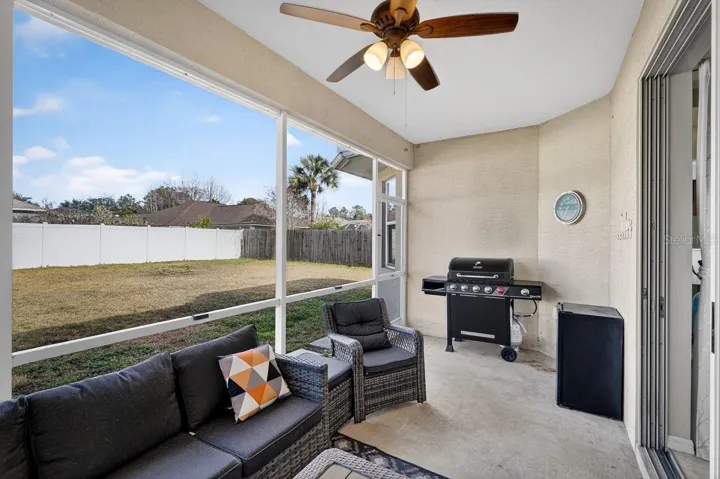 Screened-in porch