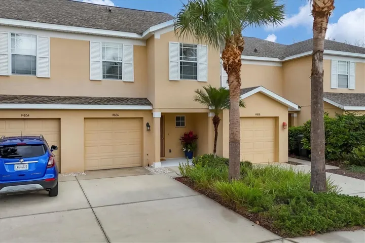 Move-in ready condo!