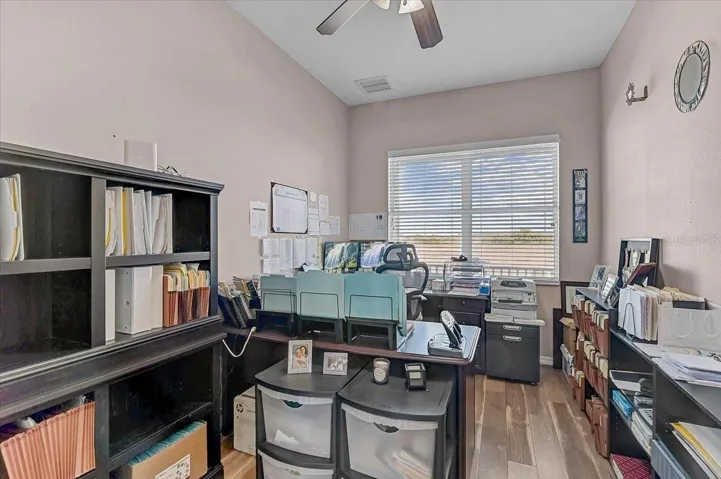 Large hard working office