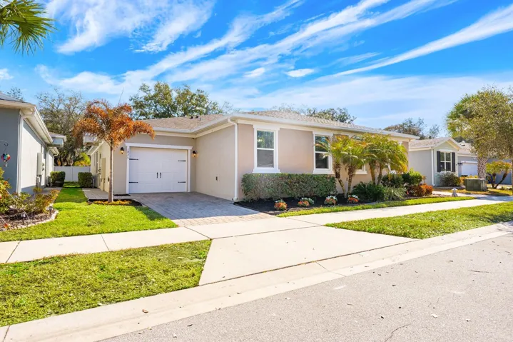 Fresh updates meet easy Florida living in this beautifully maintained 3-bedroom, 2-bath SINGLE STORY home in Oaktree Pointe Villas of St. Cloud!