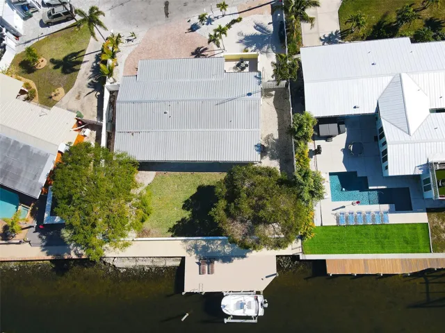 Full aerial view of property