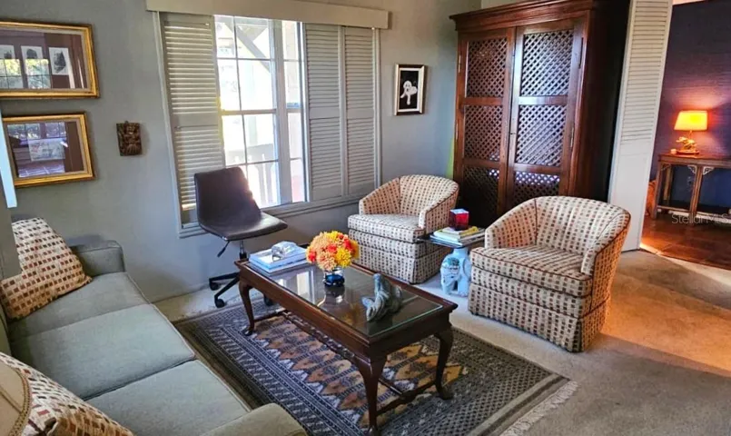 Den / 2nd Bedroom
