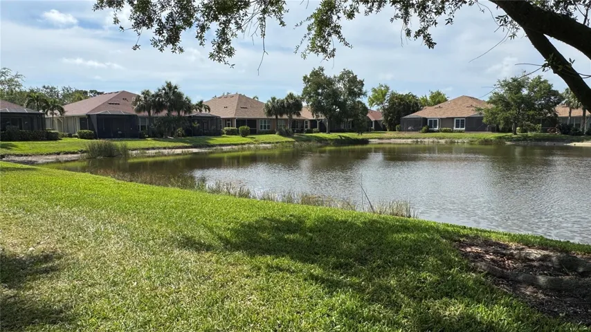 Pond/Lake View