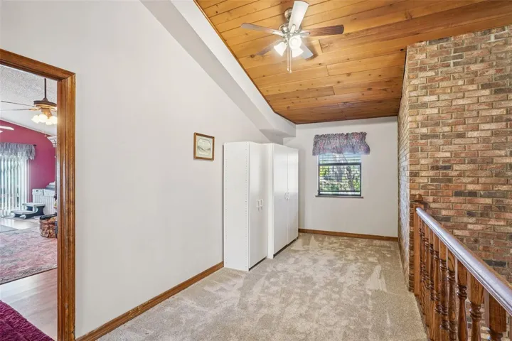 Loft area; perfect for reading nook / study desk