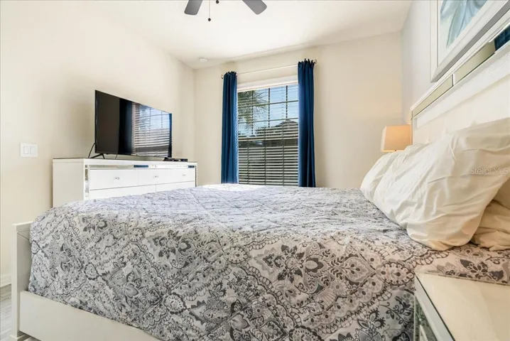 downstair bedroom
