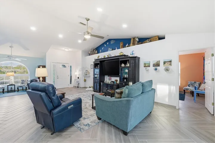 Family Room-Kitchen