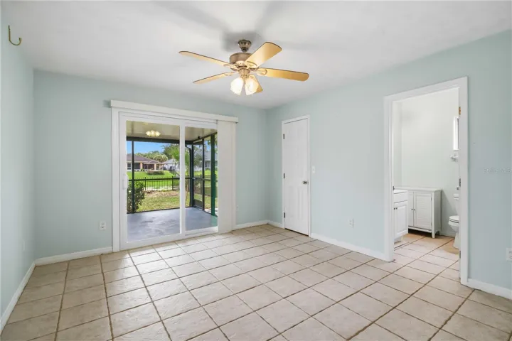 Primary Suite w/access to the lanai