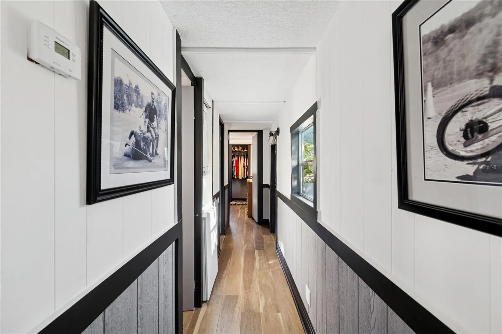 HALLWAY TO 2 BEDROOMS AND 1 BATHROOM
