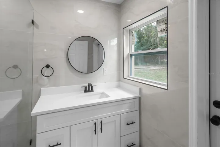 En Suite Bathroom #2