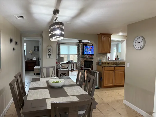 Dining to Kitchen