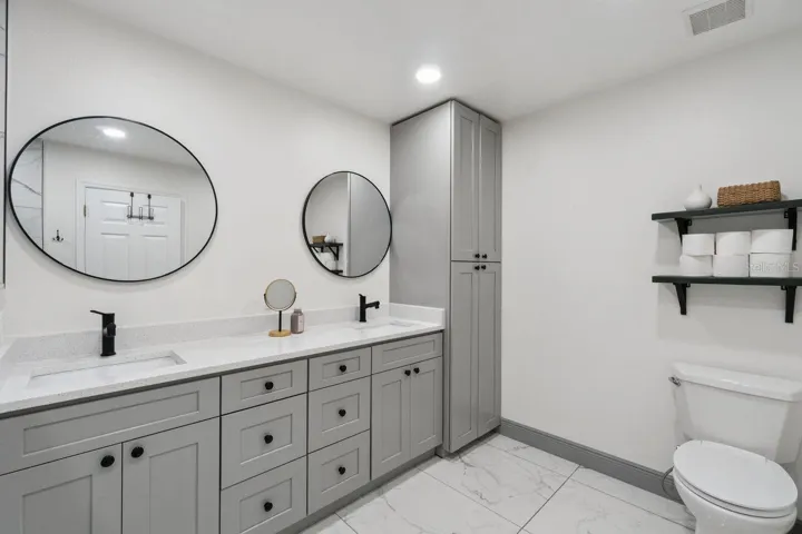 Primary bath