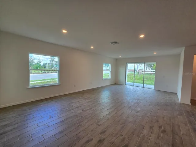 Bright &amp; Airy Great Room