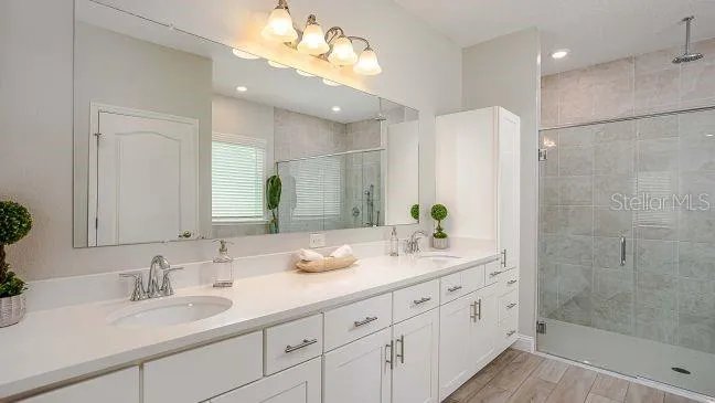 Model home - actual features may vary.