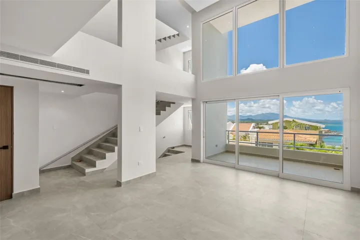 Representative photo- not actual unit. Design / features may vary.