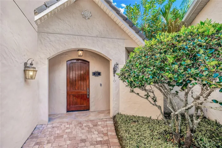 Perfectly positioned on a cul-de-sac with water and golf course views