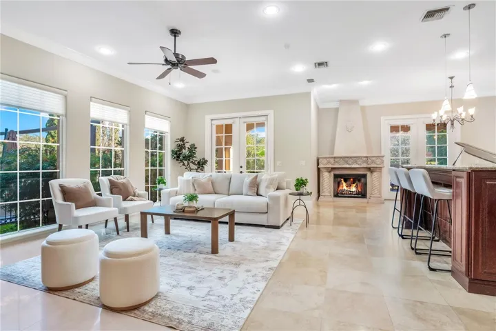 Light-filled living spaces with 10-foot ceilings
