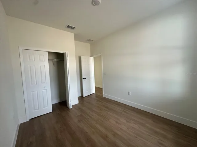 ROOM 1 | Bedroom 1 | Built-in-Closet