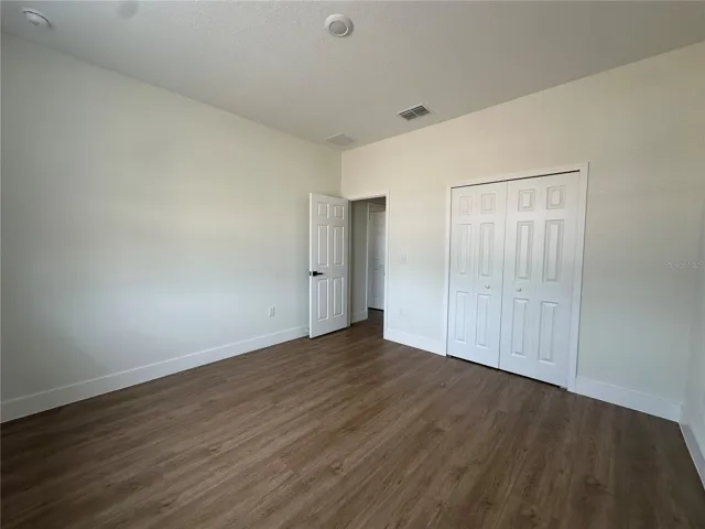 ROOM | Bedroom 2 | Built-in-Closet