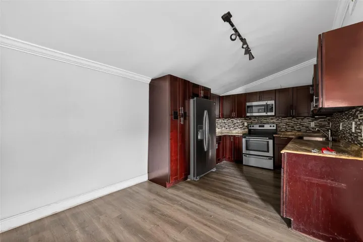 Kitchen 3-4/1