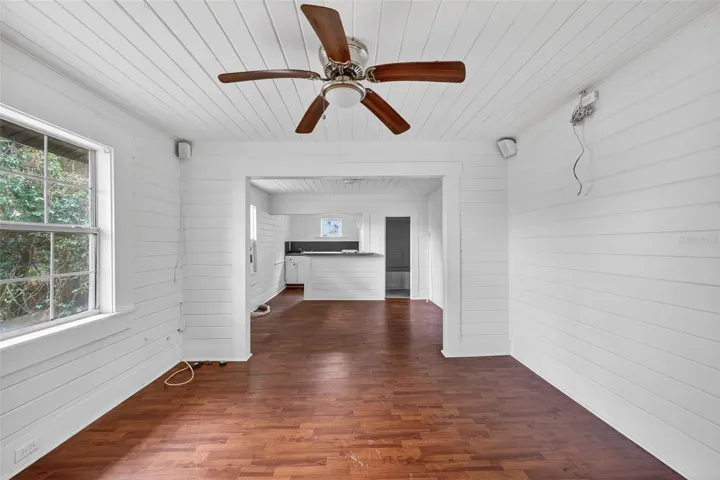 1/1 Living rm to KitchenRight