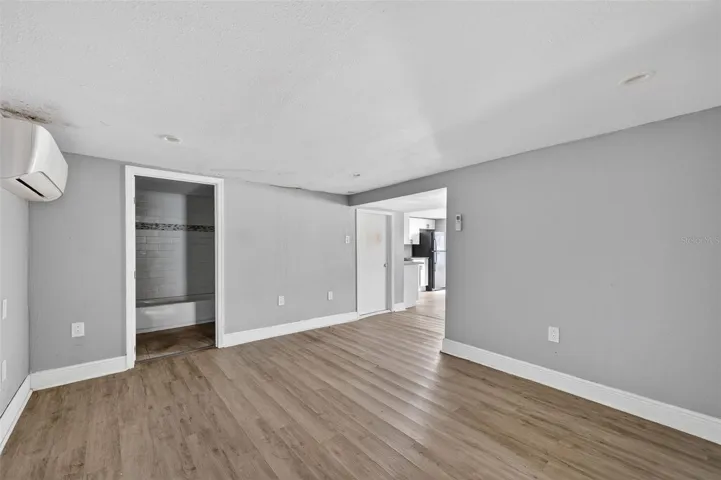 2/1 Family Room