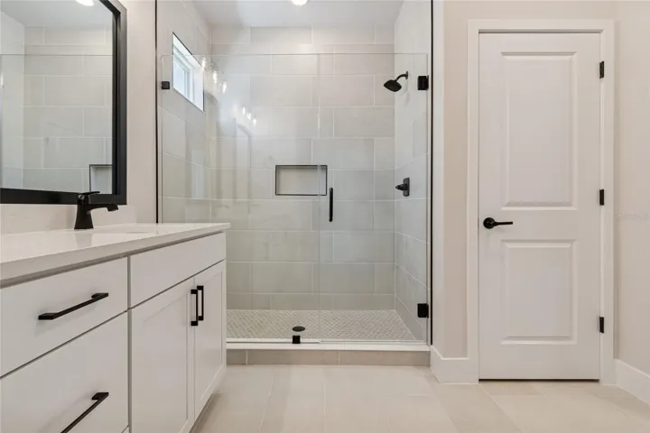 Owner's Bath