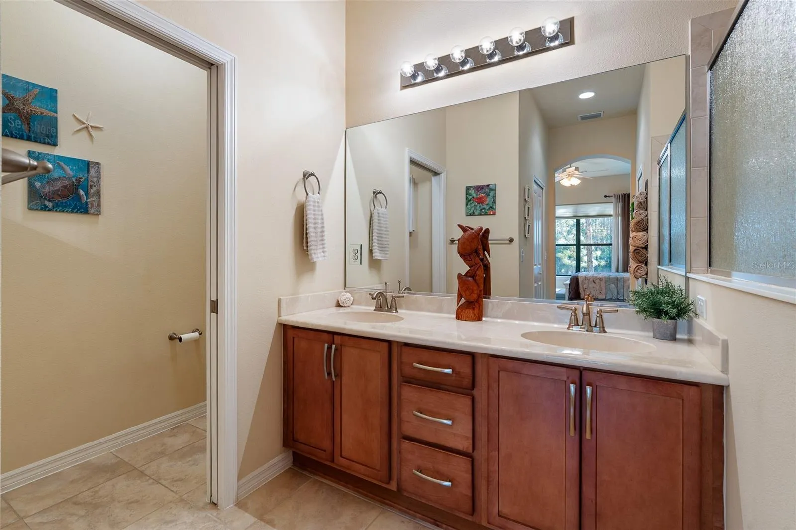 Primary Bathroom w/Dual Sinks