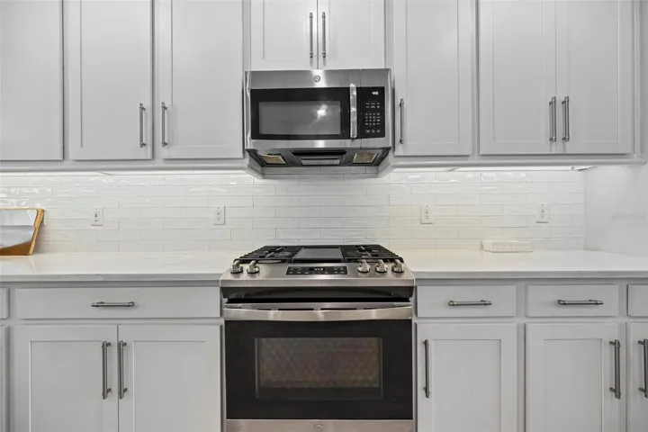 A gas range!!