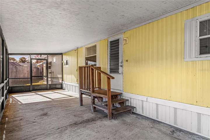 Screened Porch 1