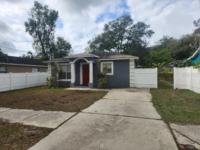 8106 n 12 St    front