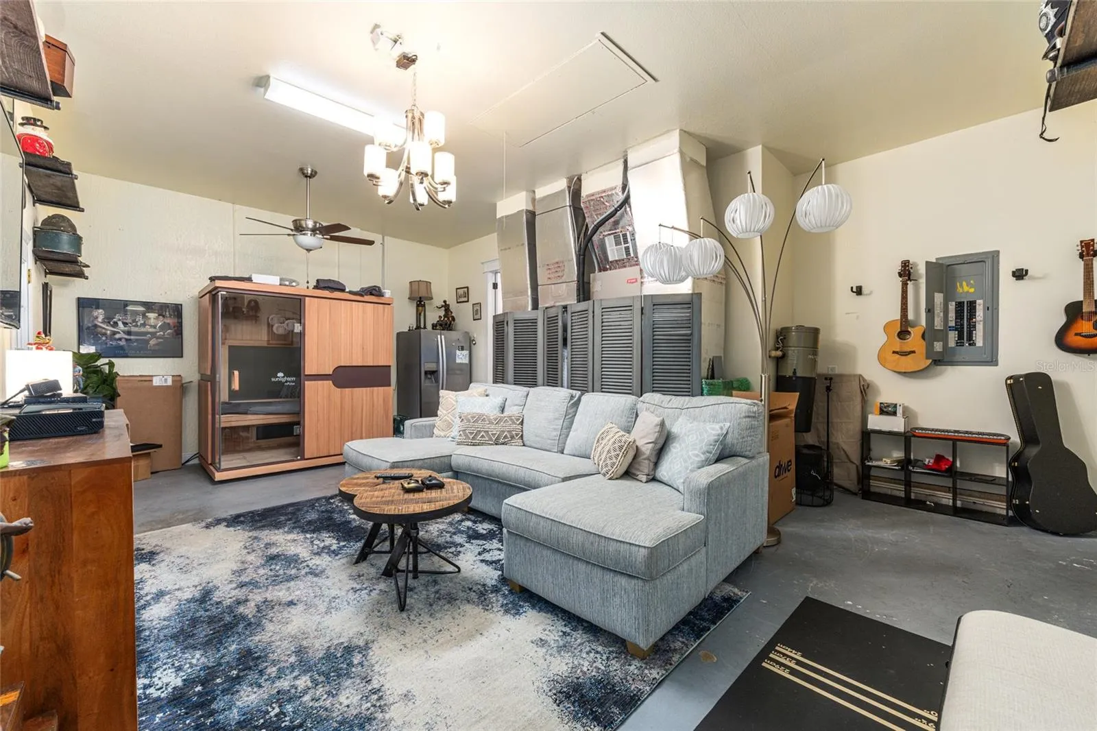 Entertainment room