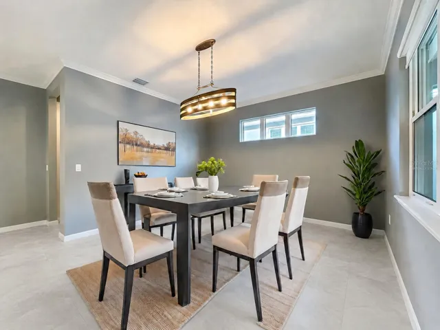 Dining room (virtually staged)