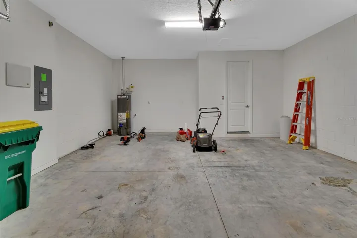 2 Car Garage