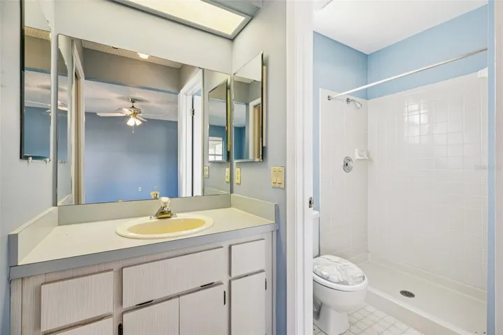 Primary room bathroom