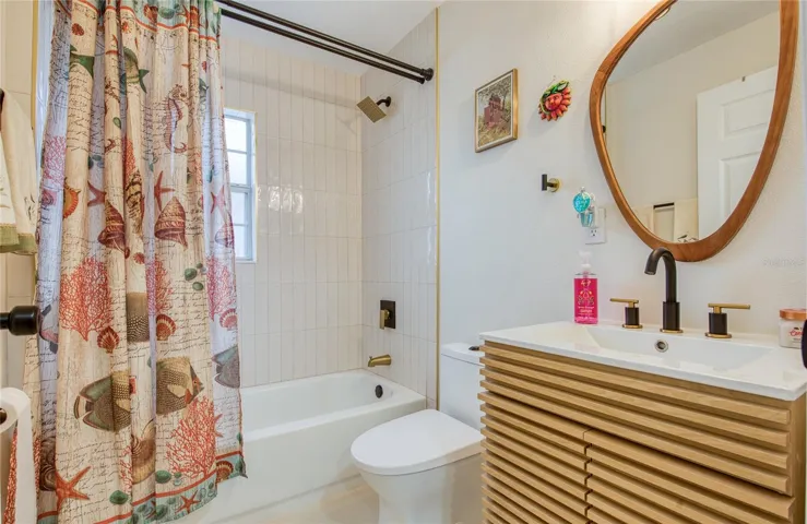 2nd bathroom