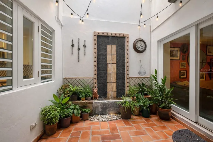 Virtually Staged Interior Courtyard