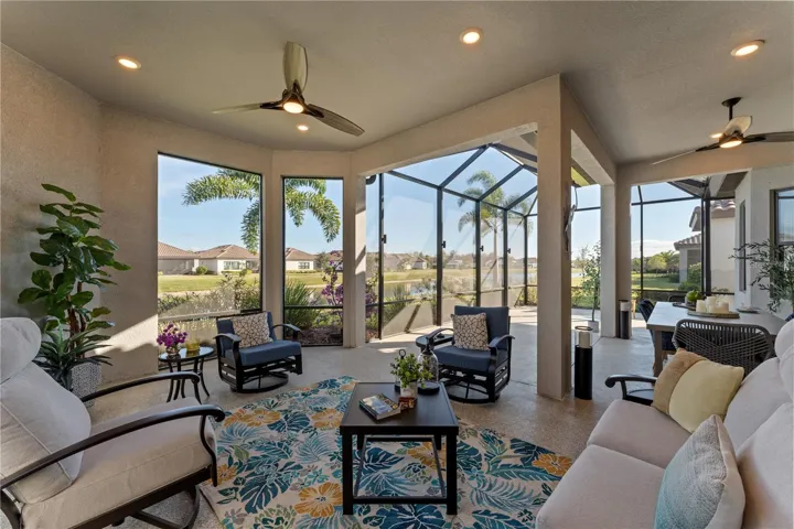 Extended Lanai w/ Gorgeous Water Views
