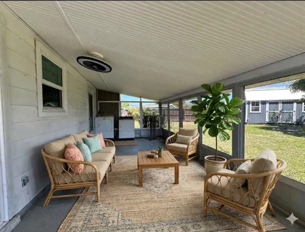 Lanai virtually staged
