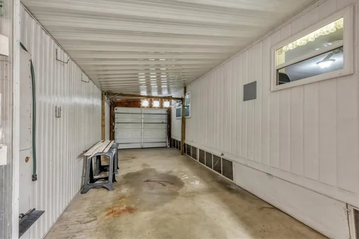 One car garage