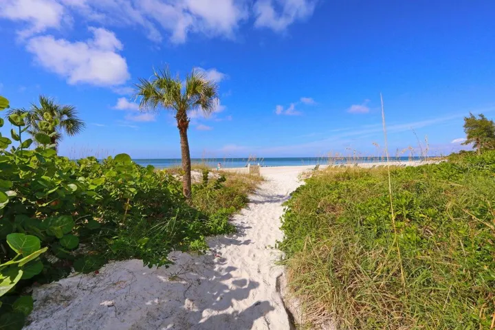 The path to the Whispering Sands beach.