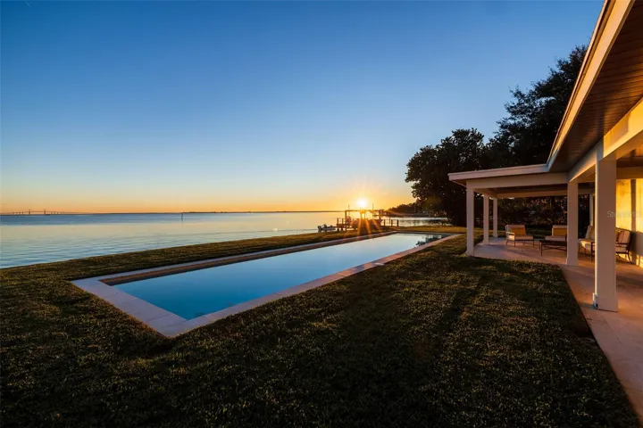 175' of waterfront with sunrise and sunset views!