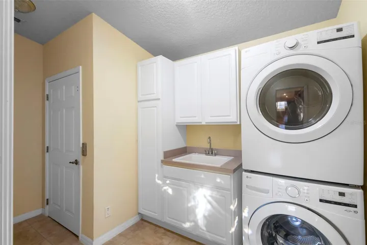 ADU/LAUNDRY ROOM