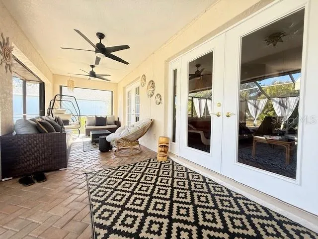 Lanai 1