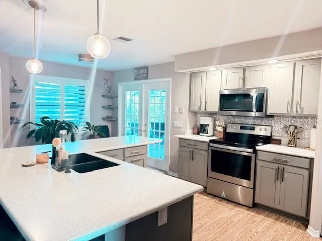 Kitchen 1