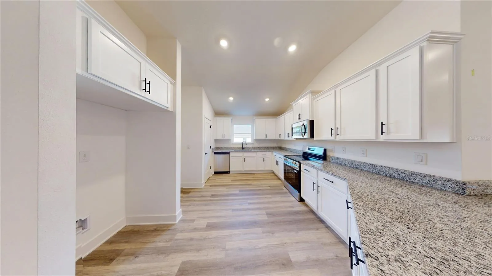 Home to be built, images are not of the actual home but a Model home.