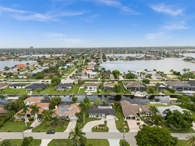 Aerial View of the Quiet Cul-de-Sac neighborhood