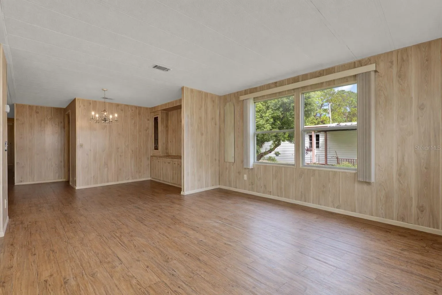 Living/Dinning Room Combo