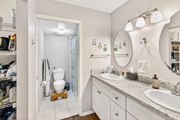 Primary bedroom ensuite